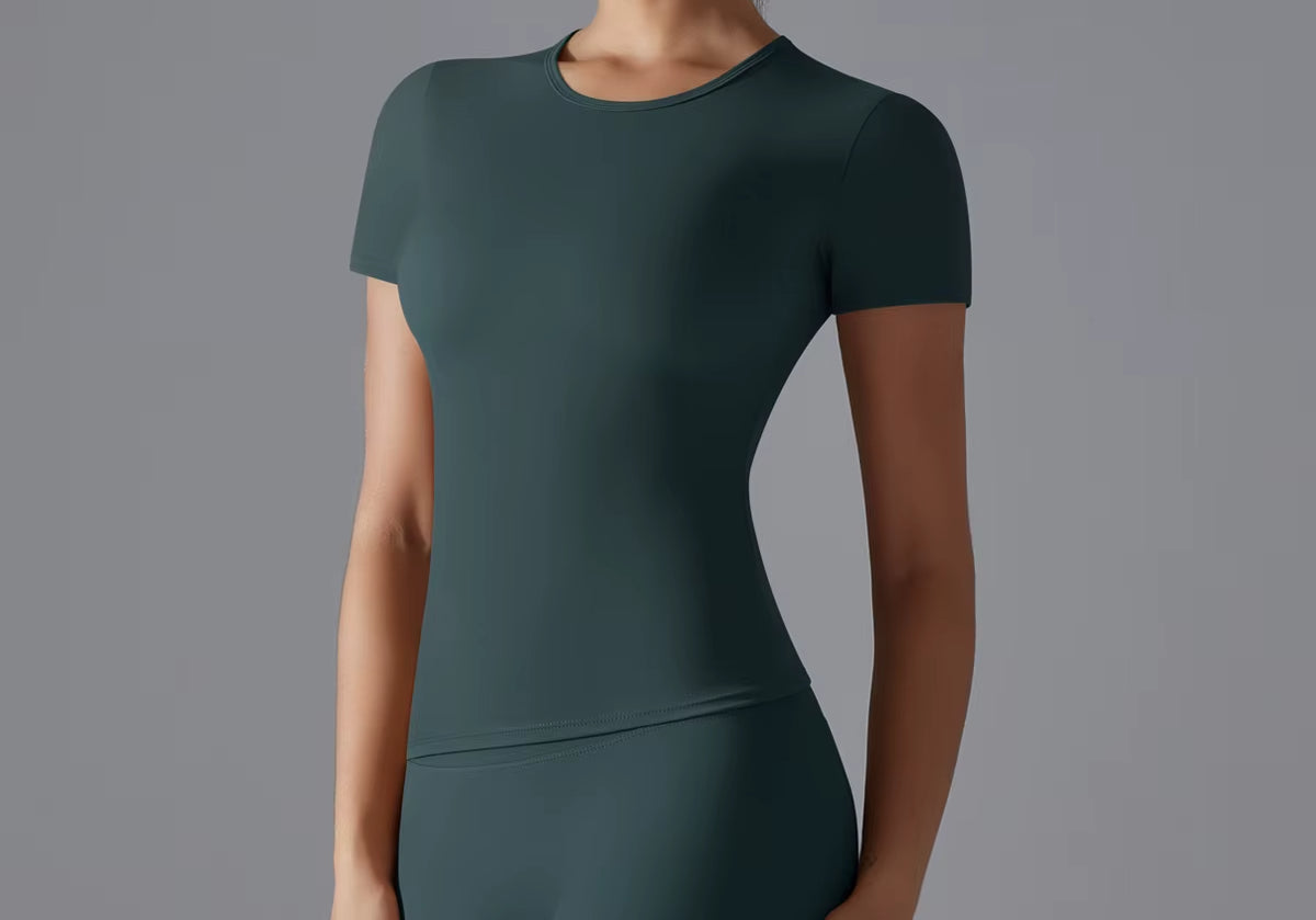 Women's Short Sleeve  Top - Quick Dry Fitted Yoga Shirt for Gym & Fitness